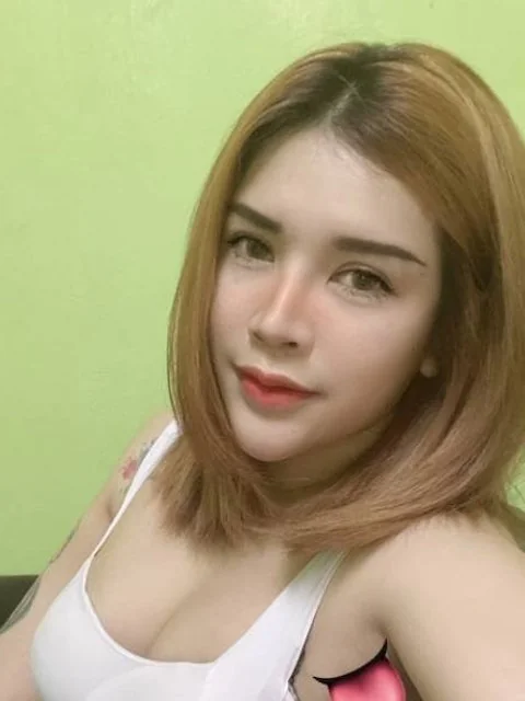 Oum (อุ้ม) - ดูหนัง/ทานข้าว